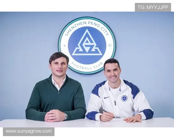 成都与新鹏城外援对决 周定洋迎旧主